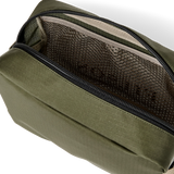 Open dopp kit
