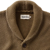 Close up of shawl collar